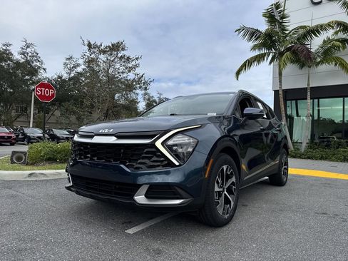 Used 2023 Kia Sportage EX image 32