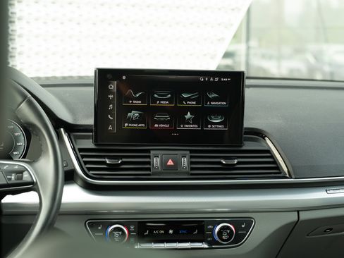 Certified 2024 Audi Q5 2.0T Premium AWD/4WD image 12