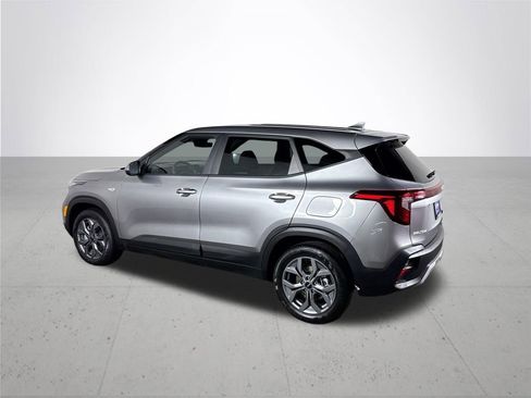 Certified 2026 Kia Seltos LX AWD/4WD image 9