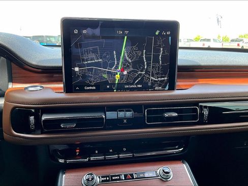 Used 2022 Lincoln Aviator Reserve w/ Equipment Group 201A AWD/4WD image 15