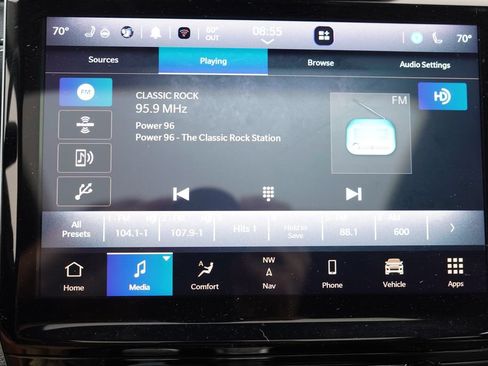 Used 2024 Jeep Grand Cherokee Limited w/ Luxury Tech Group II AWD/4WD image 30