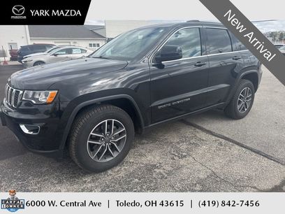 Used 2019 Jeep Grand Cherokee Laredo w/ 18" Wheel & 8.4" Radio Group