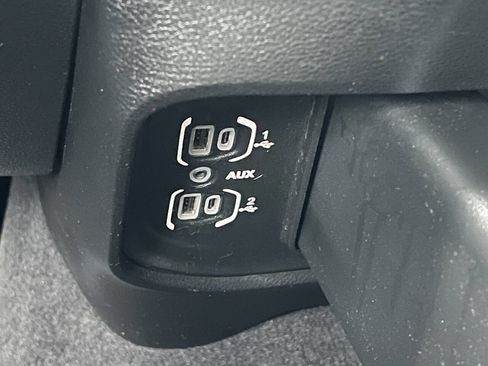 Used 2021 RAM 3500 Big Horn image 6