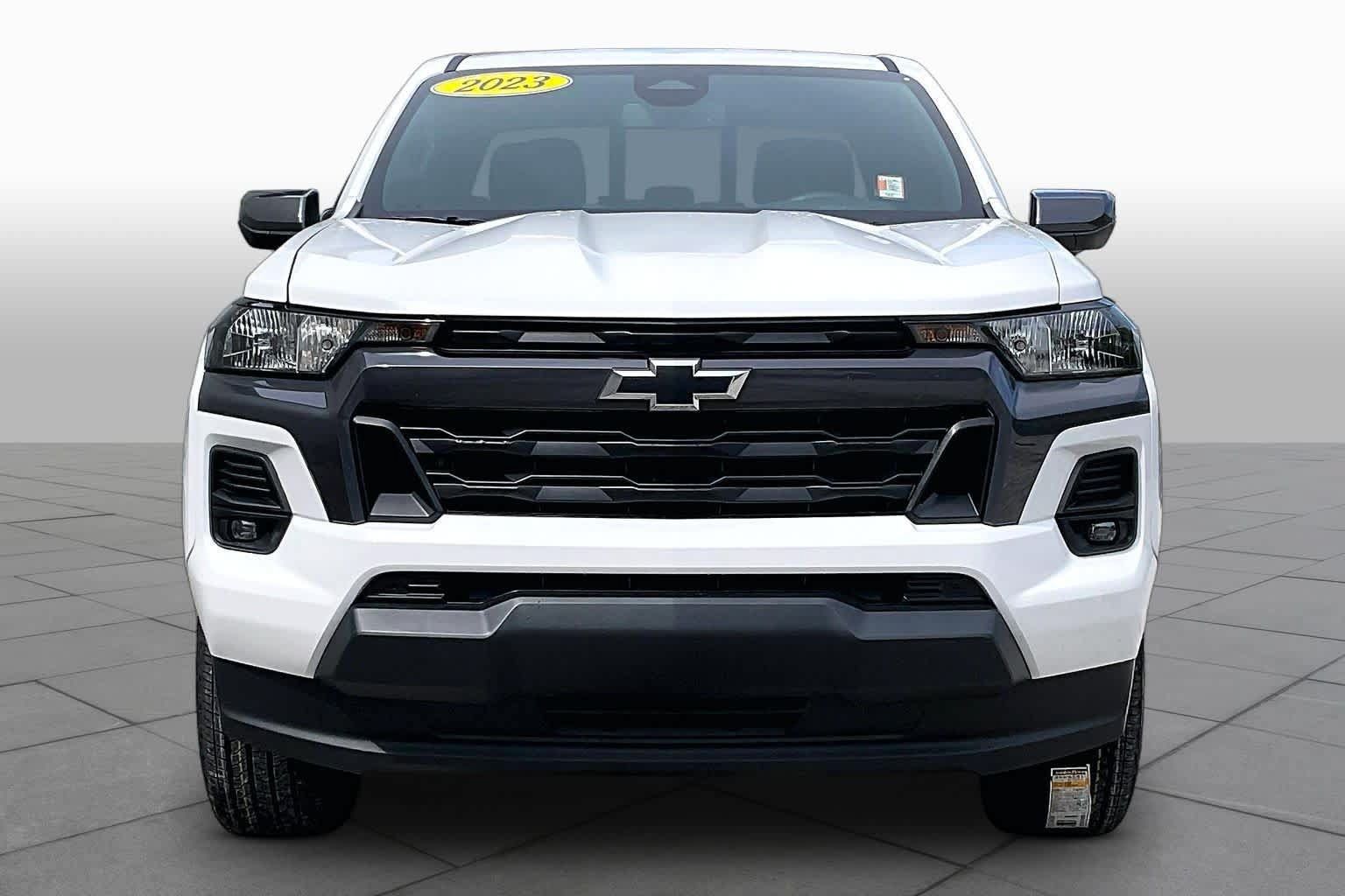 Used 2023 Chevrolet Colorado LT w/ LT Convenience Package II RWD image 4