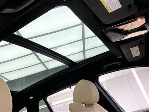 Used 2022 BMW X5 xDrive45e image 13