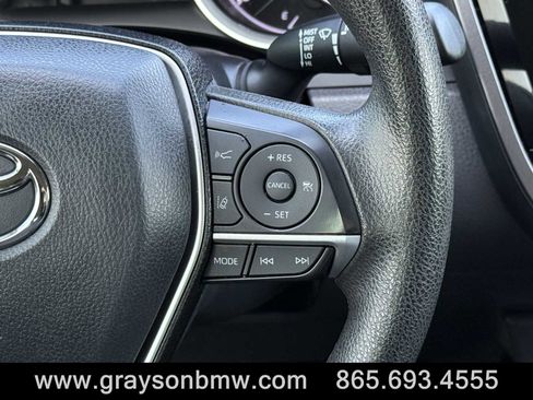 Used 2022 Toyota Camry LE image 17