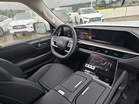 New 2026 INFINITI QX80 Pure image 10