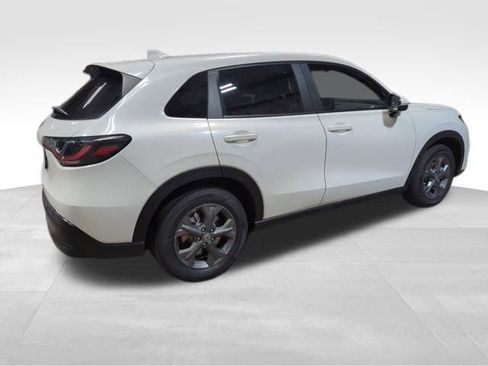 New 2026 Honda HR-V LX image 6