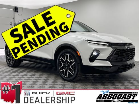 Used 2023 Chevrolet Blazer RS w/ Driver Confidence II Package FWD image 1