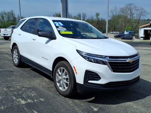 Used 2023 Chevrolet Equinox LS w/ LS Convenience Package FWD image 10