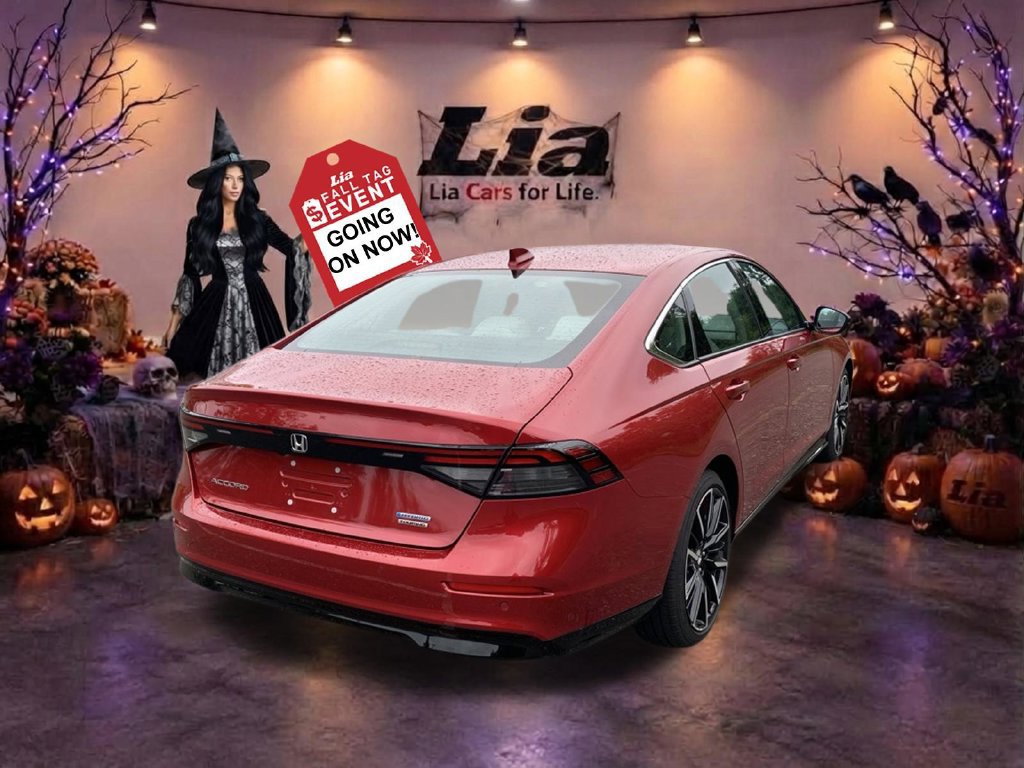 Used 2025 Honda Accord Touring image 3