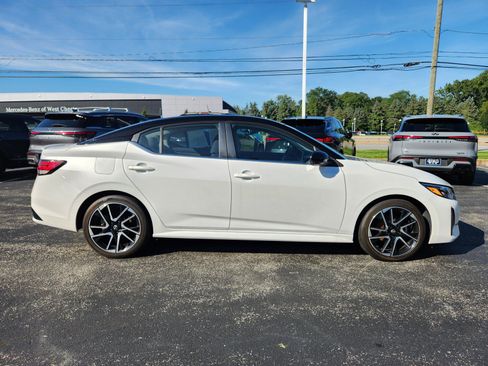Used 2024 Nissan Sentra SR FWD image 6