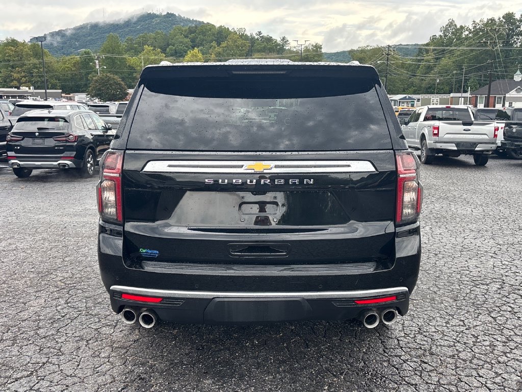 Used 2024 Chevrolet Suburban High Country AWD/4WD image 6