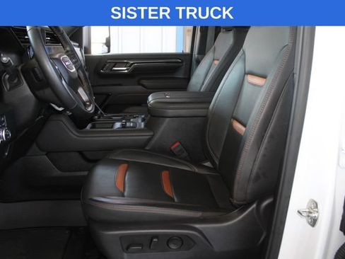 Used 2025 GMC Sierra 2500 AT4 w/ AT4 Premium Plus Package AWD/4WD image 20