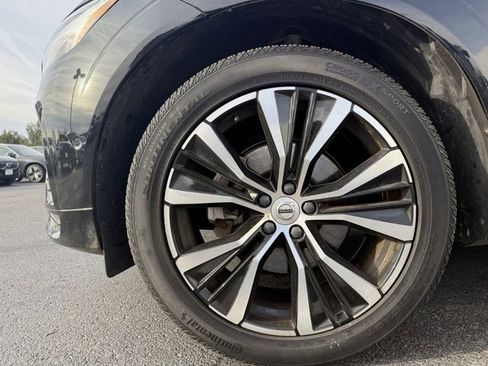 Used 2023 Volvo XC60 B5 Plus w/ Climate Package image 5