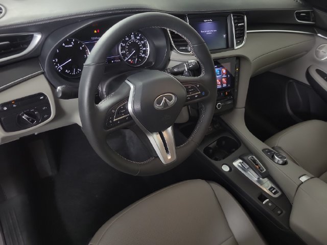 Certified 2025 INFINITI QX50 Luxe AWD/4WD image 44