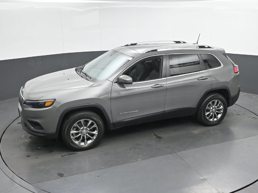 Used 2021 Jeep Cherokee Latitude Lux w/ Sun & Sound Group AWD/4WD image 39