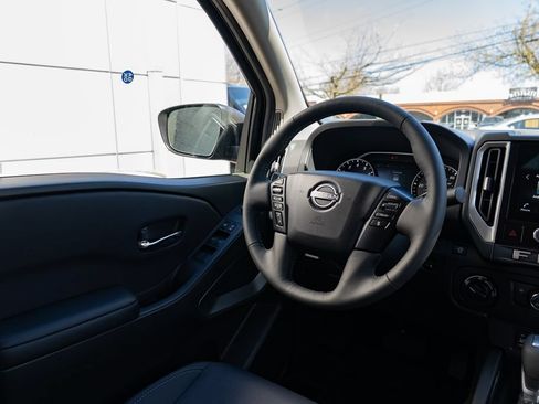 New 2026 Nissan Frontier 4x4 Crew Cab image 12