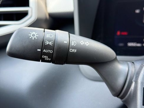 Used 2026 Toyota Tundra Limited AWD/4WD image 28