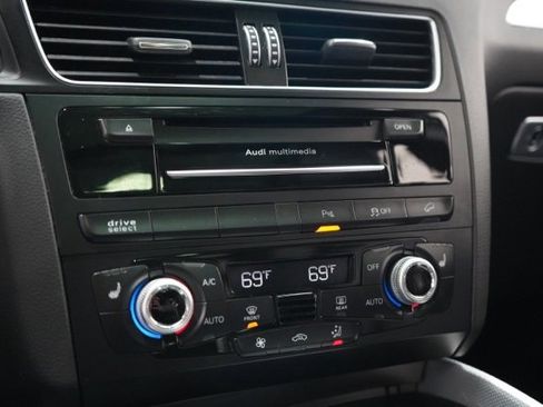 Used 2017 Audi Q5 2.0T Premium Plus w/ Technology Package image 27