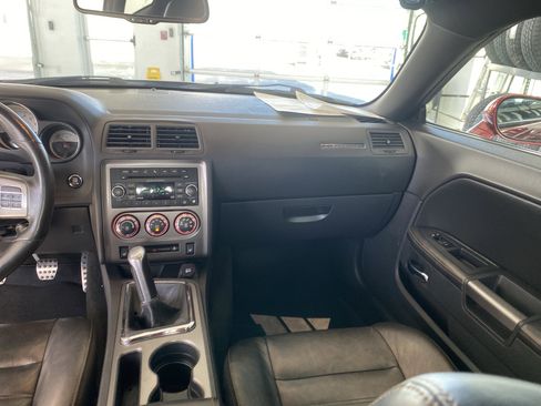 Used 2014 Dodge Challenger R/T image 22