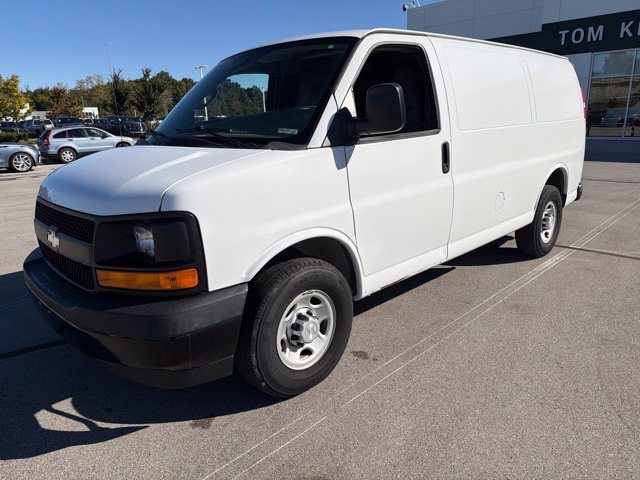 Used 2017 Chevrolet Express 2500 RWD image 6