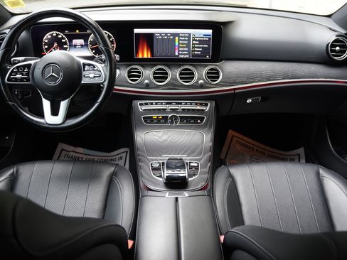 Used 2020 Mercedes-Benz E 350 Sedan image 16
