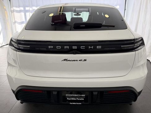 New 2026 Porsche Macan 4S Electric AWD/4WD image 8