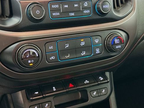 Used 2017 GMC Canyon SLE w/ All Terrain X Package image 17