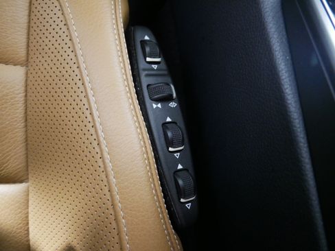 Used 2015 Mercedes-Benz E 400 4MATIC Coupe image 29