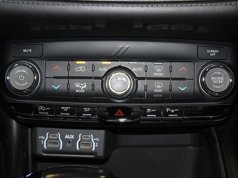 Certified 2021 Dodge Durango GT w/ Blacktop Package AWD/4WD image 19