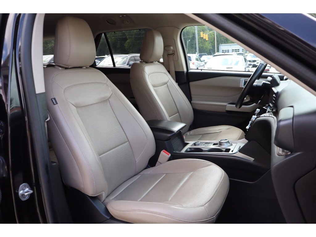 Used 2021 Ford Explorer Limited AWD/4WD image 32
