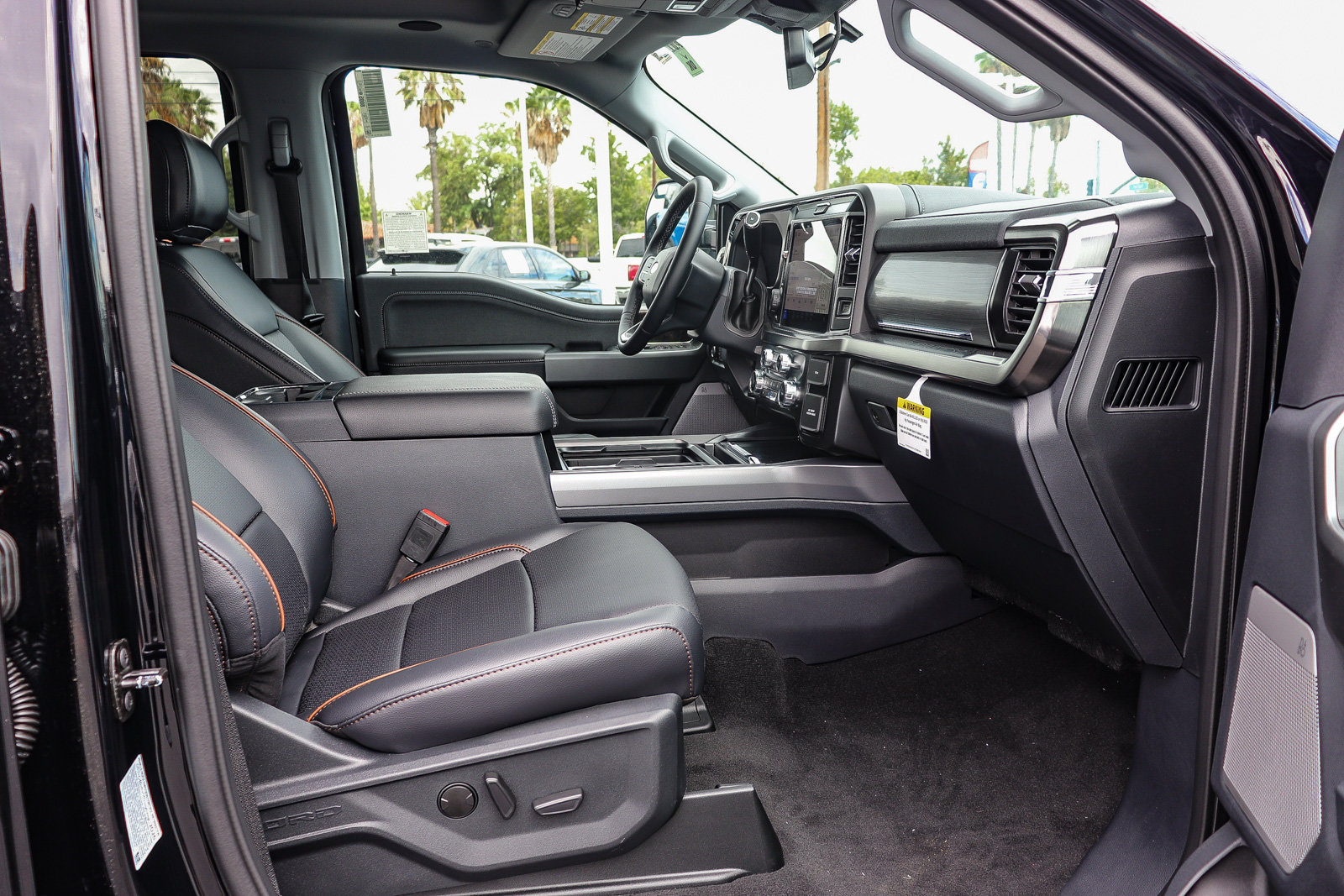 New 2026 Ford F350 Lariat w/ Black Appearance Package AWD/4WD image 17