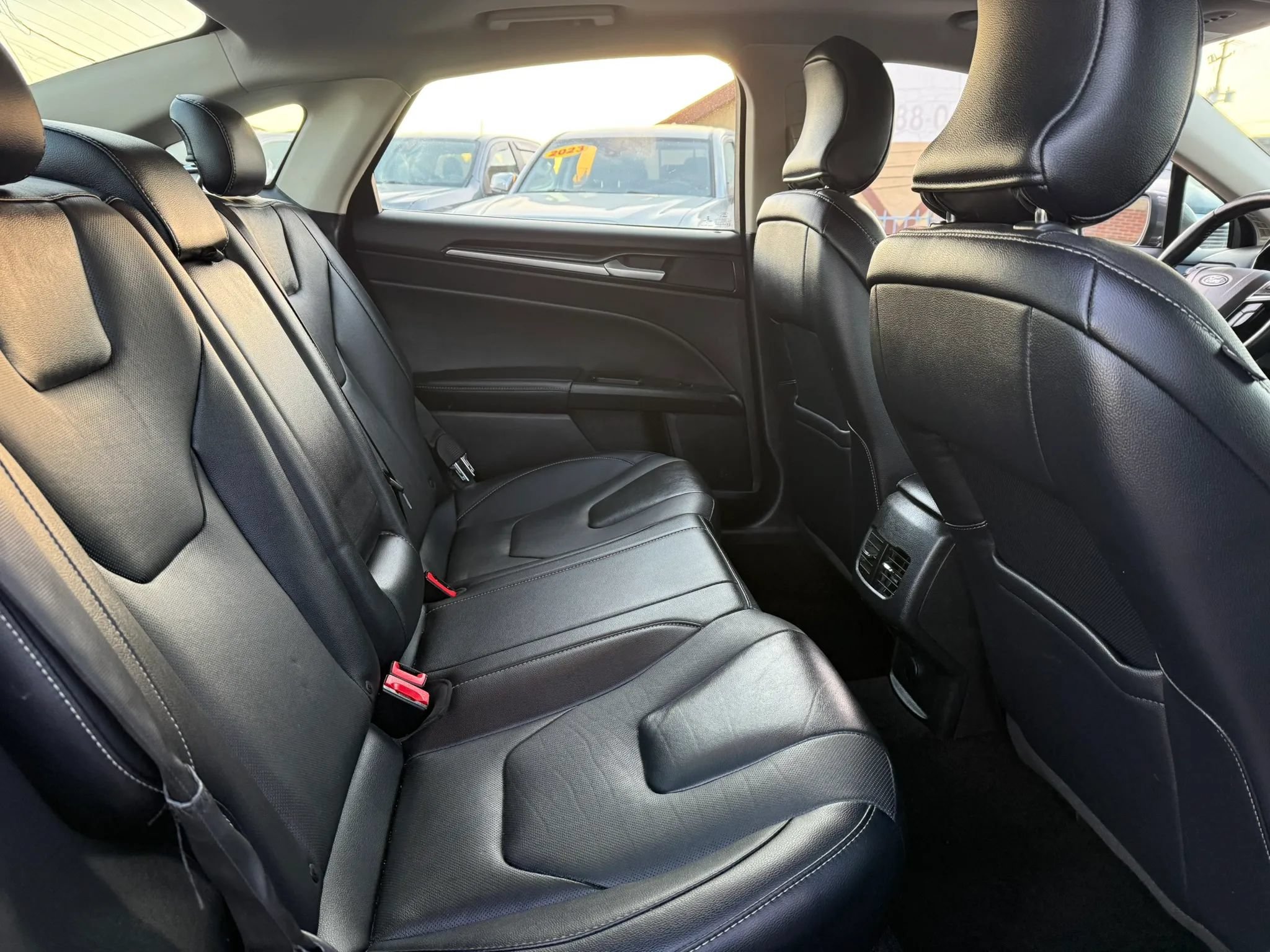 Used 2019 Ford Fusion Titanium AWD/4WD image 14