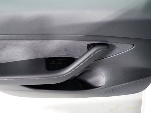 Used 2020 Tesla Model 3 Standard Range Plus image 49