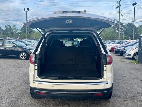 Used 2014 GMC Acadia SLT AWD/4WD image 9