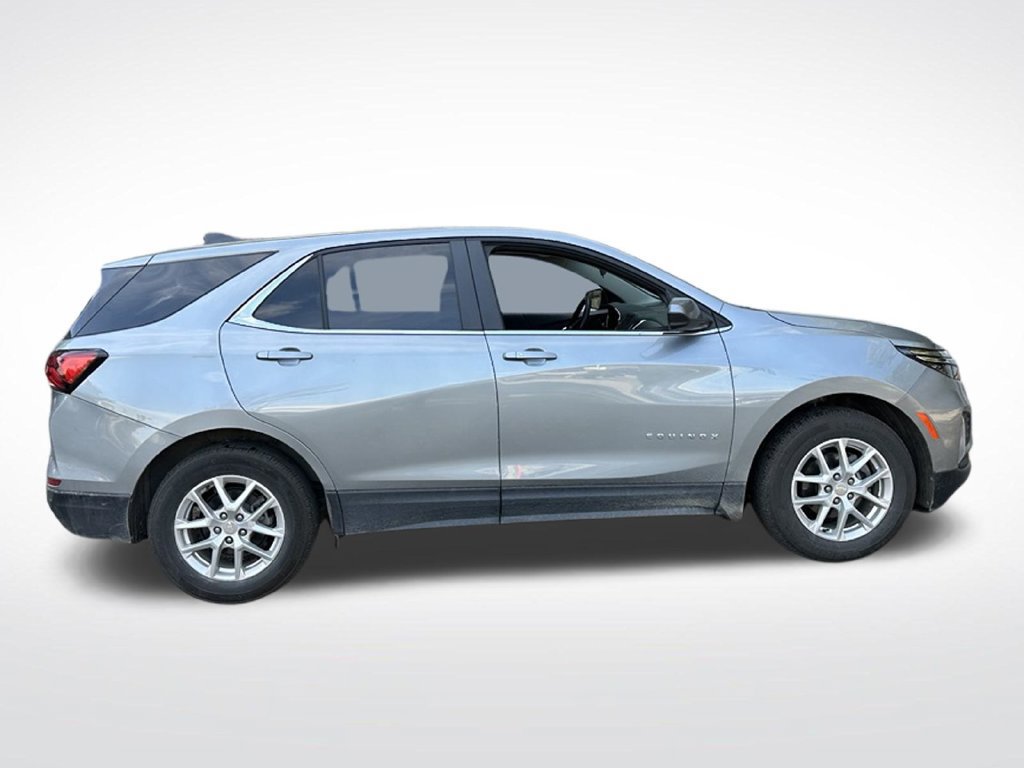 Used 2024 Chevrolet Equinox LT w/ LPO, Floor Liner Package FWD image 7