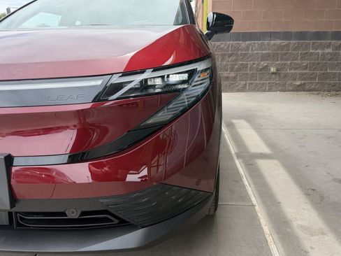Used 2026 Nissan Leaf Platinum+ w/ Cargo Package (Platinum+) FWD image 11