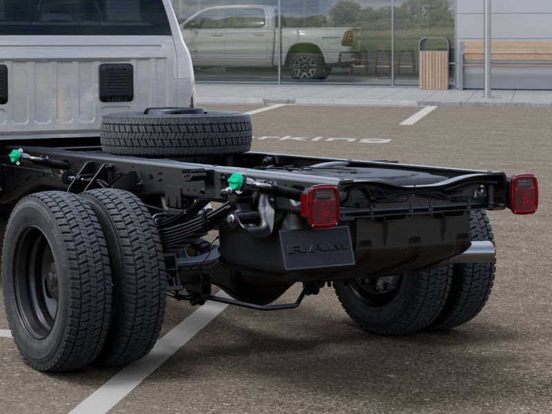 New 2026 RAM 5500 Tradesman AWD/4WD image 13