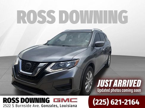 Used 2020 Nissan Rogue SV FWD image 1
