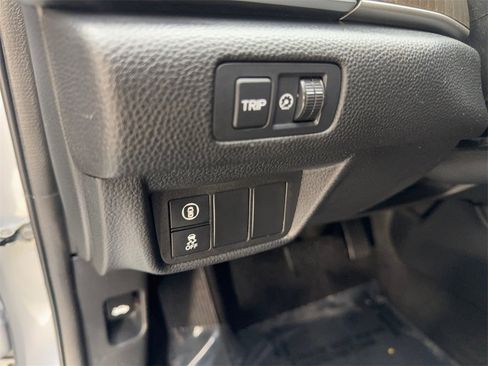 Used 2018 Honda Accord EX image 54