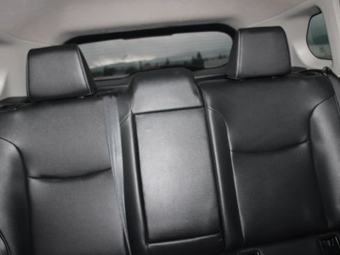 Certified 2024 Toyota Corolla Cross XLE image 22