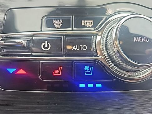 Used 2022 Lincoln Nautilus Reserve w/ Monochromatic Package image 65