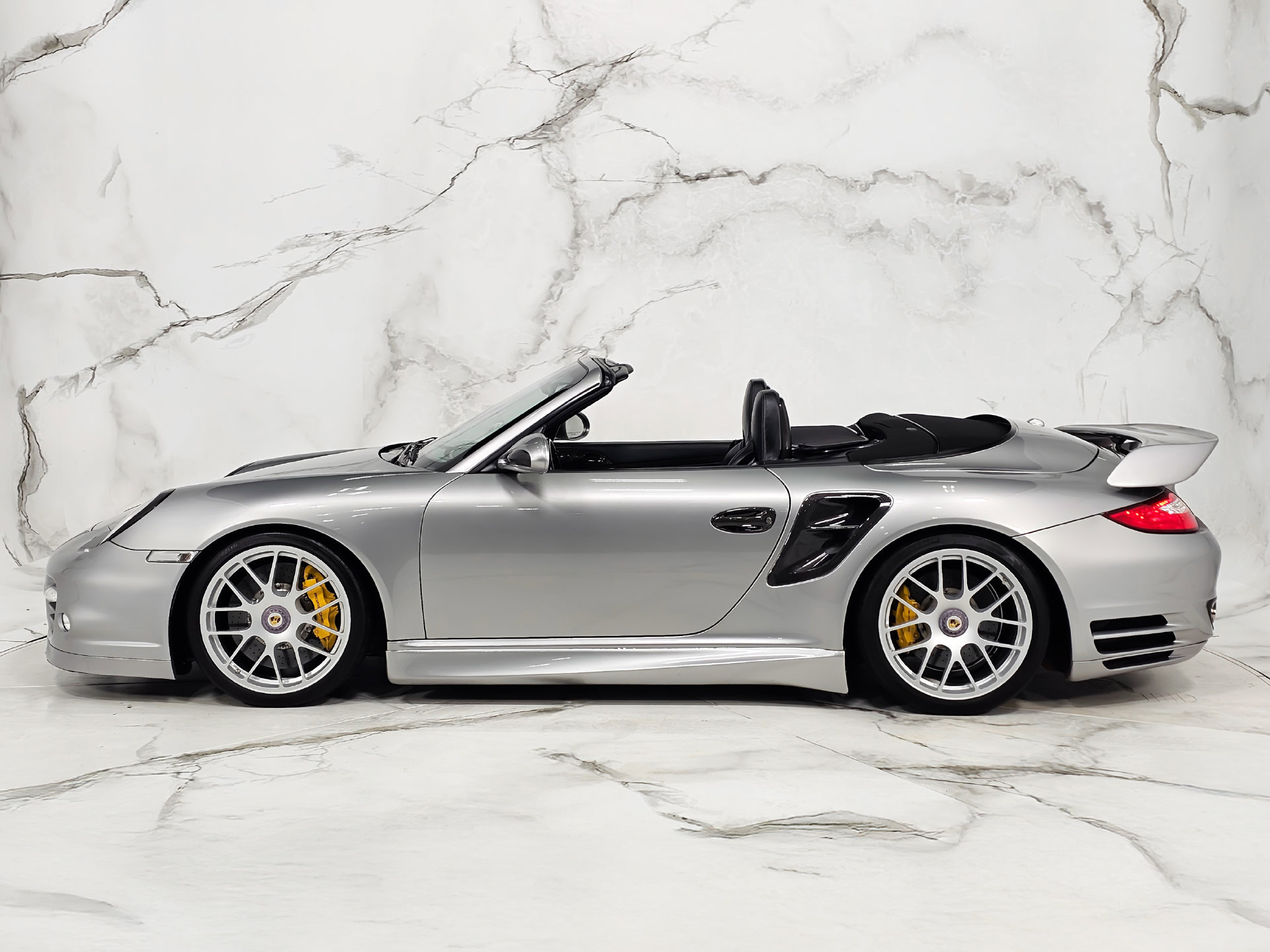 Used 2011 Porsche 911 Turbo S AWD/4WD image 14