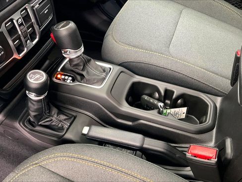 New 2026 Jeep Gladiator Sport image 8