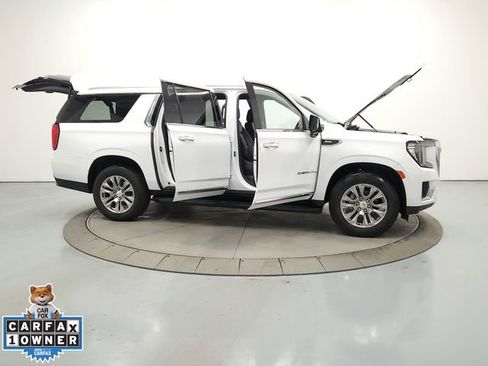 Used 2024 GMC Yukon XL Denali image 16