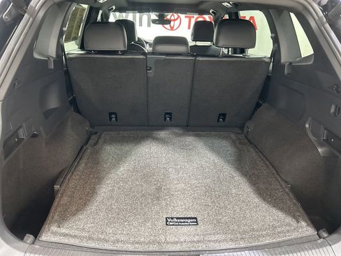 Used 2021 Volkswagen Tiguan SEL Premium R-Line image 20