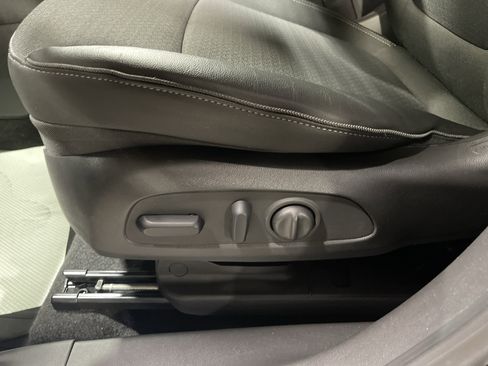 Used 2023 Buick Encore GX Preferred w/ Cold Weather Comfort Package image 9