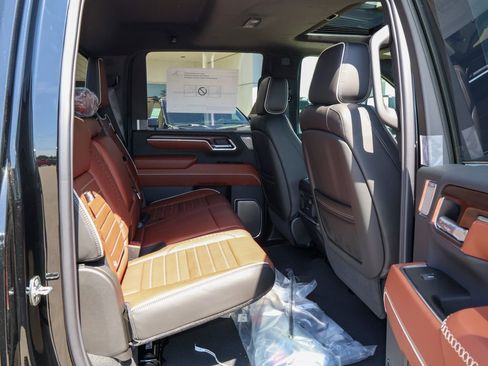 New 2026 GMC Sierra 3500 Denali Ultimate AWD/4WD image 35