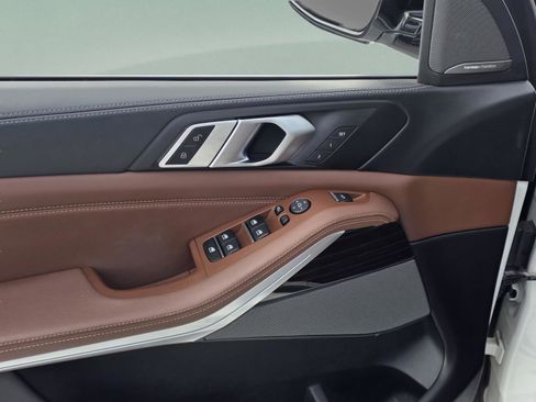 Used 2019 BMW X5 xDrive40i image 10